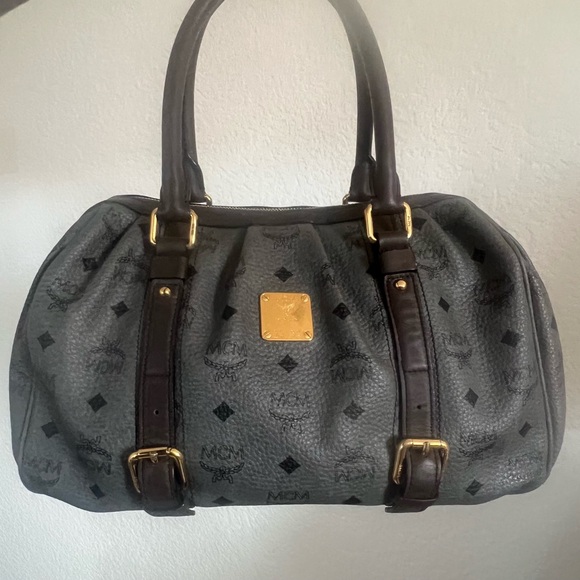 MCM Vicetos in Gray/Black Color - Picture 13 of 15
